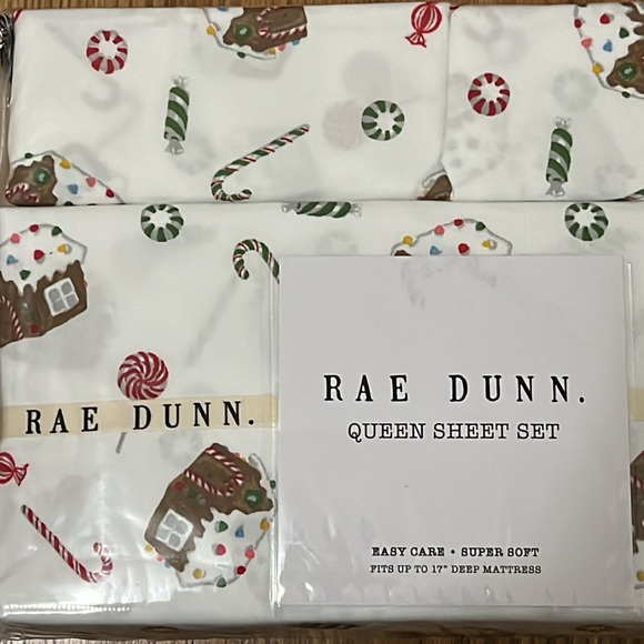 Rae Dunn Christmas Gingerbread Queen Sheet Set - Picture 5 of 5